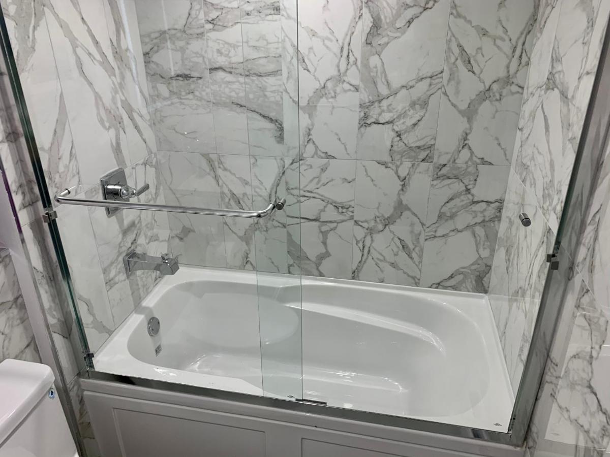 Resort Style Home Living With Private Pool And Hottub Делта Екстер'єр фото