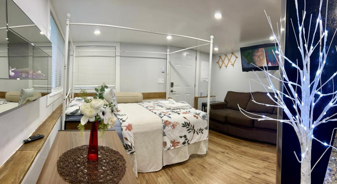 Resort Style Home Living With Private Pool And Hottub Делта Екстер'єр фото